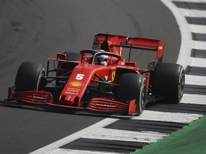 Bekommt in Barcelona ein neues Chassis: Ferrari-Pilot Sebastian Vettel. Foto: Bryn Lennon/Pool Getty/AP/dpa