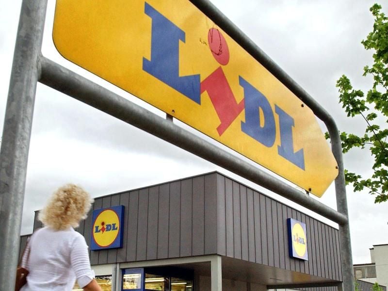 Der Discounter Lidl weist einen Zuwachs von 8,8 Prozent auf 81,2 Milliarden Euro aus. Foto: Marijan Murat/Archiv