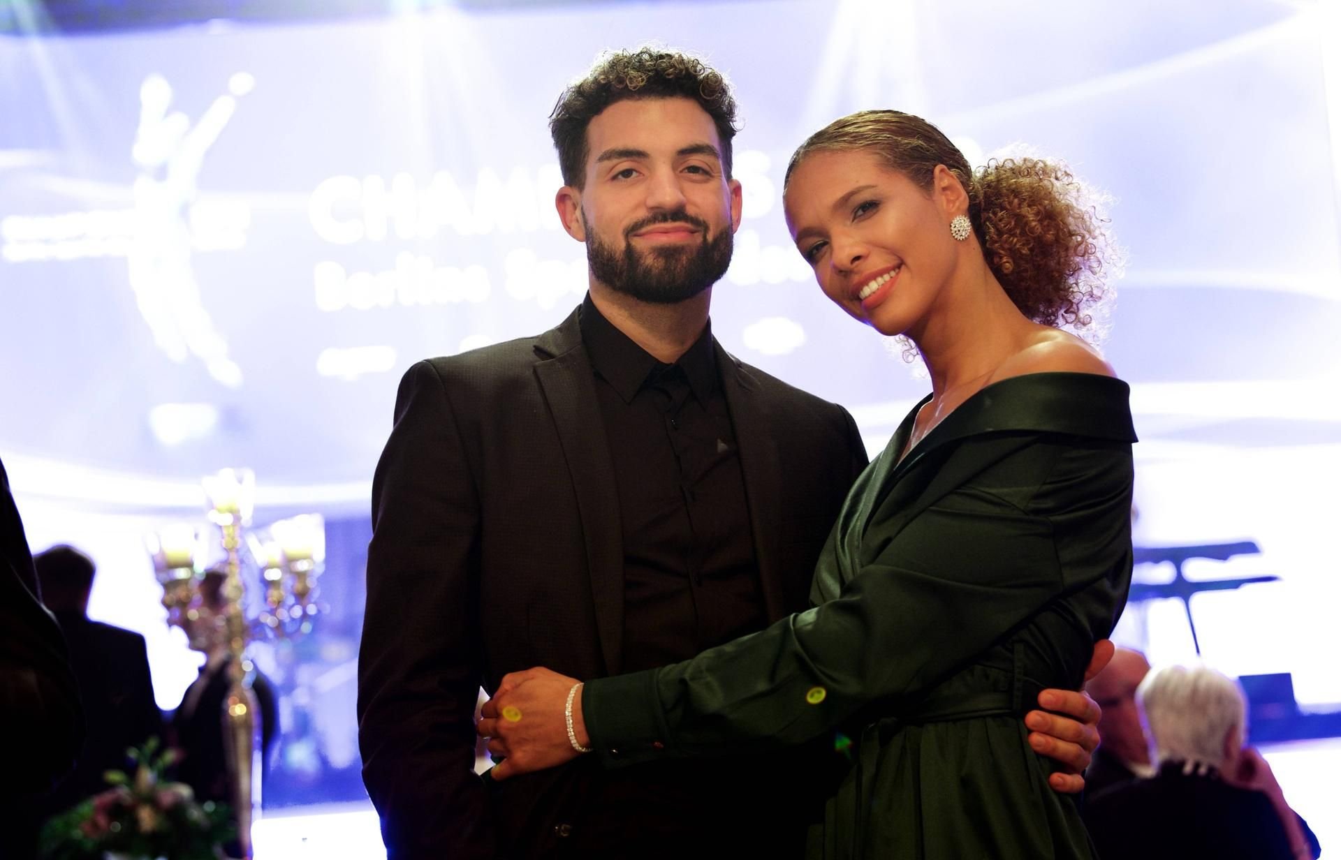 Basketballer Saibou und Weitspringerin Wester, hier 2018 gemeinsam bei der Berliner Sportlerwahl.