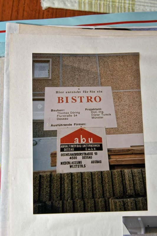 So fing es an: Die leere Bauhülle wird zum Bistro umgestaltet.