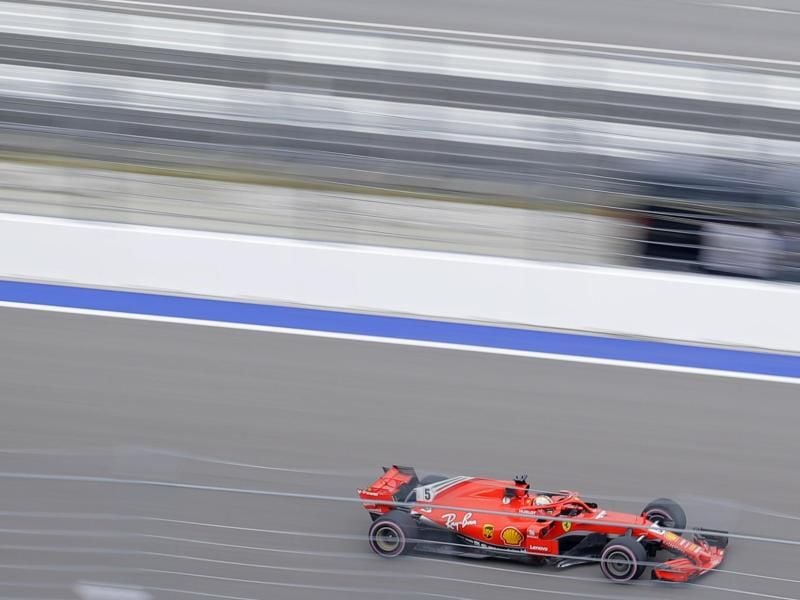 Sebastian Vettel ist beim Training am Freitag nur die fünftschnellste Zeit gefahren. Foto: Sergei Grits/AP
