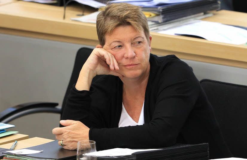 Umweltministerin Claudia Dalbert sitzt im September des vergangenen Jahres im Plenarsaal des Landtags.