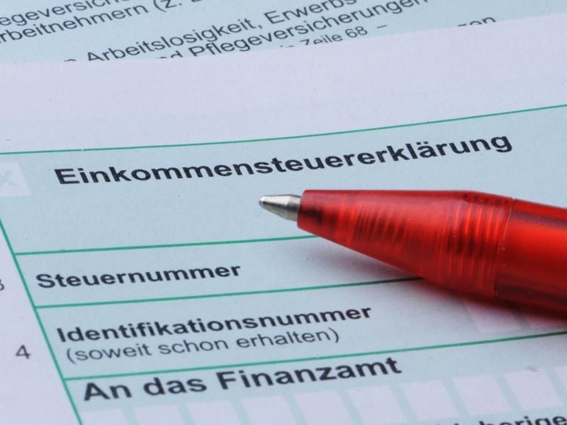 Eltern können Unterhaltszahlungen für ihre studierenden Kinder in der Einkommenssteuererklärung als außergewöhnliche Belastung absetzen. Foto: Armin Weigel/dpa