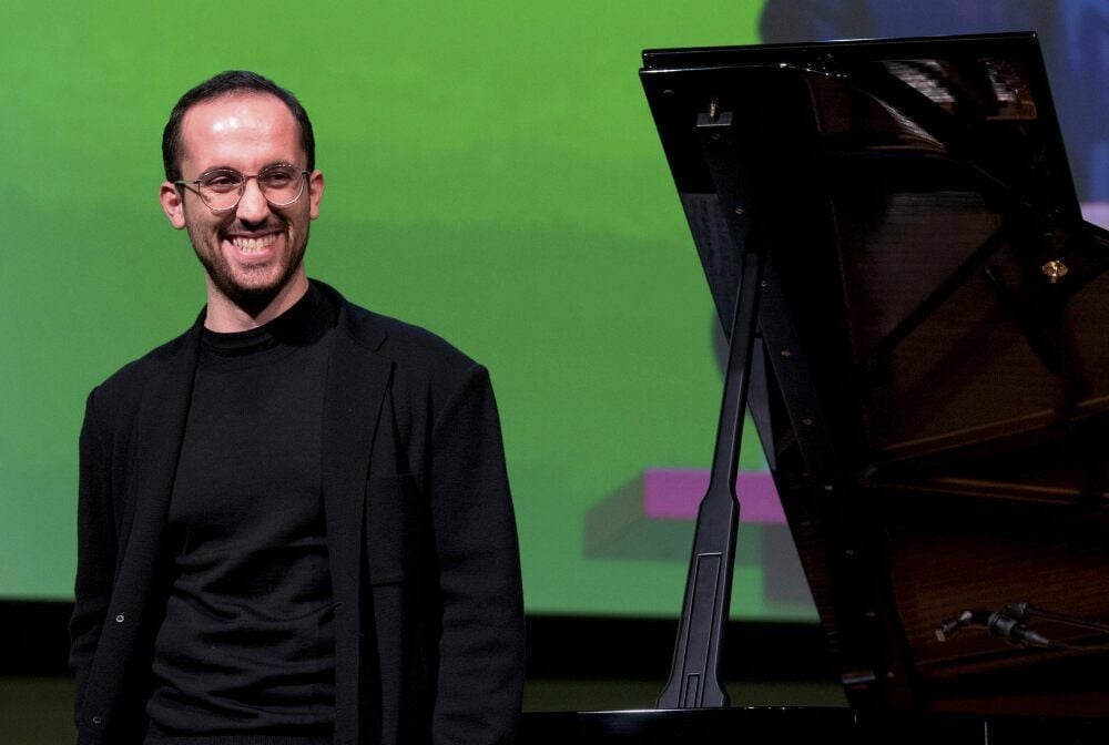 Igor Levit spielte Beethoven in der Corona-Krise statt im Konzertsaal jeden Abend live bei Twitter.