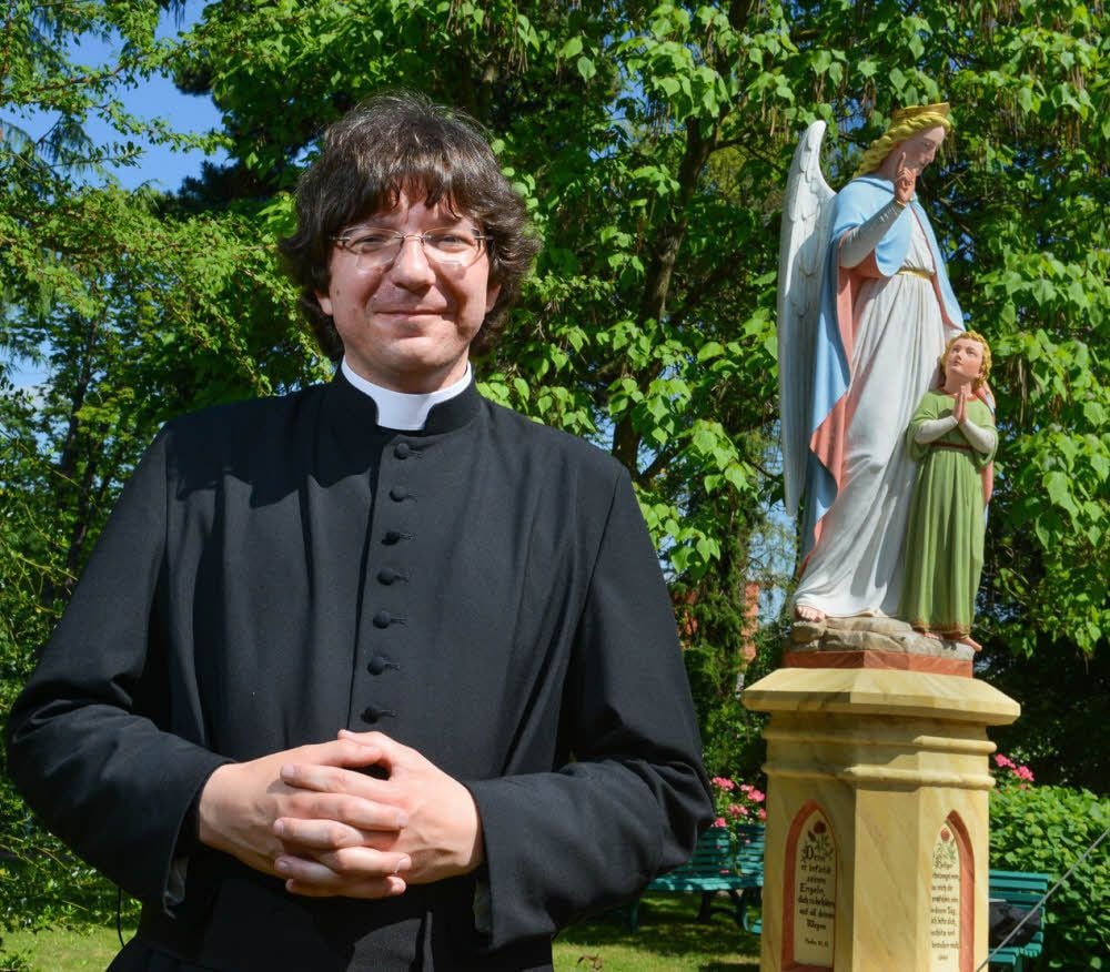 Der Köthener Marcel Liebing ist nun Priester und arbeitet als Vikar in Wittenberg.
