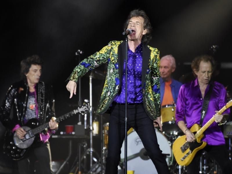 Mick Jagger (M) meldet sich mit seinen Bandkollegen musikalisch bei ihren Fans zurück. Foto: Chris Pizzello/Invision/AP/dpa