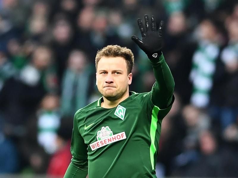 Philipp Bargfrede hat seinen Vertrag beim SV Werder Bremen verlängert. Foto: Carmen Jaspersen/Archiv