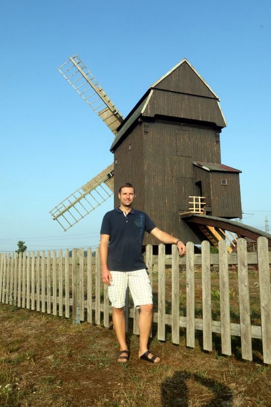 Am kommenden Sonntag lädt Tobias Lindner zu Führungen durch die Bockwindmühle in Lebien ein. Dabei wird er auch an zwei Jahrestage erinnern.