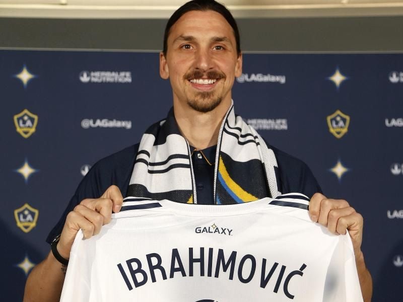 Der Schwede Zlatan Ibrahimovic soll bei Real Madrid im Gespräch sein. Foto: Ringo H.W. Chiu/FR170512 AP