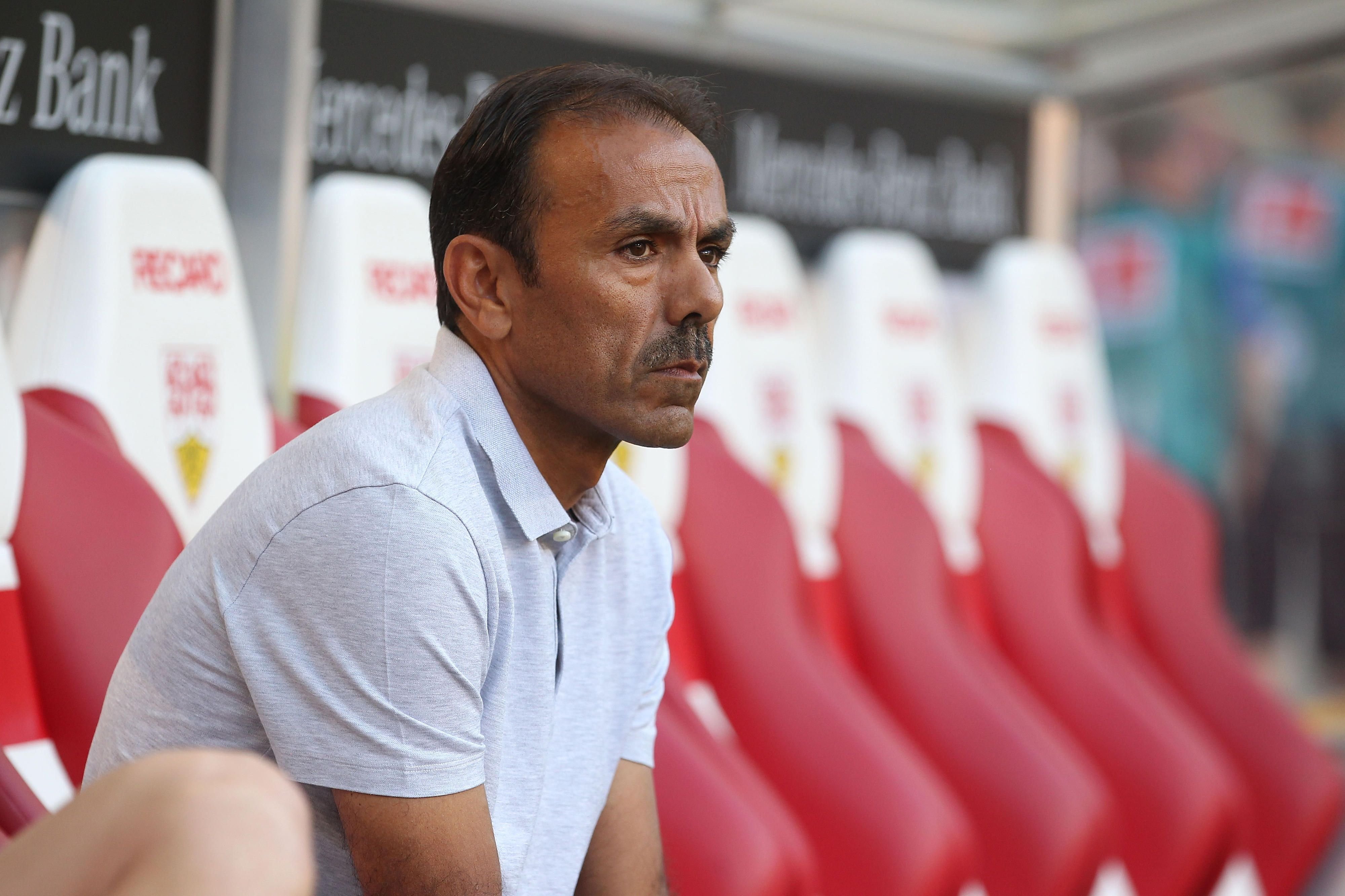 Jos Luhukay saß nur vier Ligaspiele auf der Trainerbank des VfB Stuttgart.