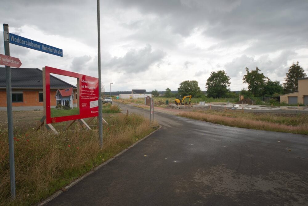 Das neue Baugebiet in der Bahnhofstraße in Weddersleben.
