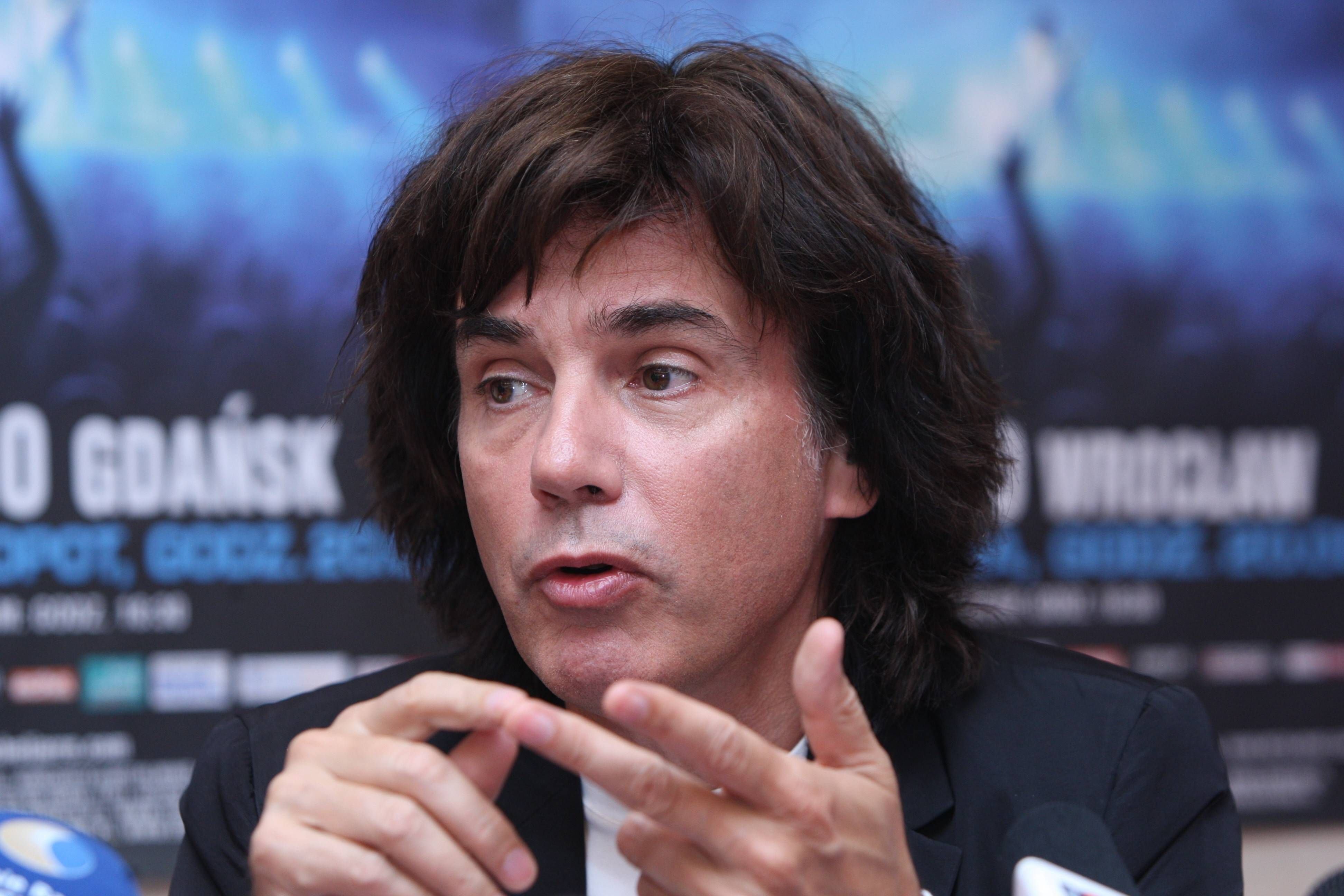 Jean-Michel Jarre hat sein neues Album „Electronica 2: The Heart Of Noise“ Edward Snowden gewidmet.