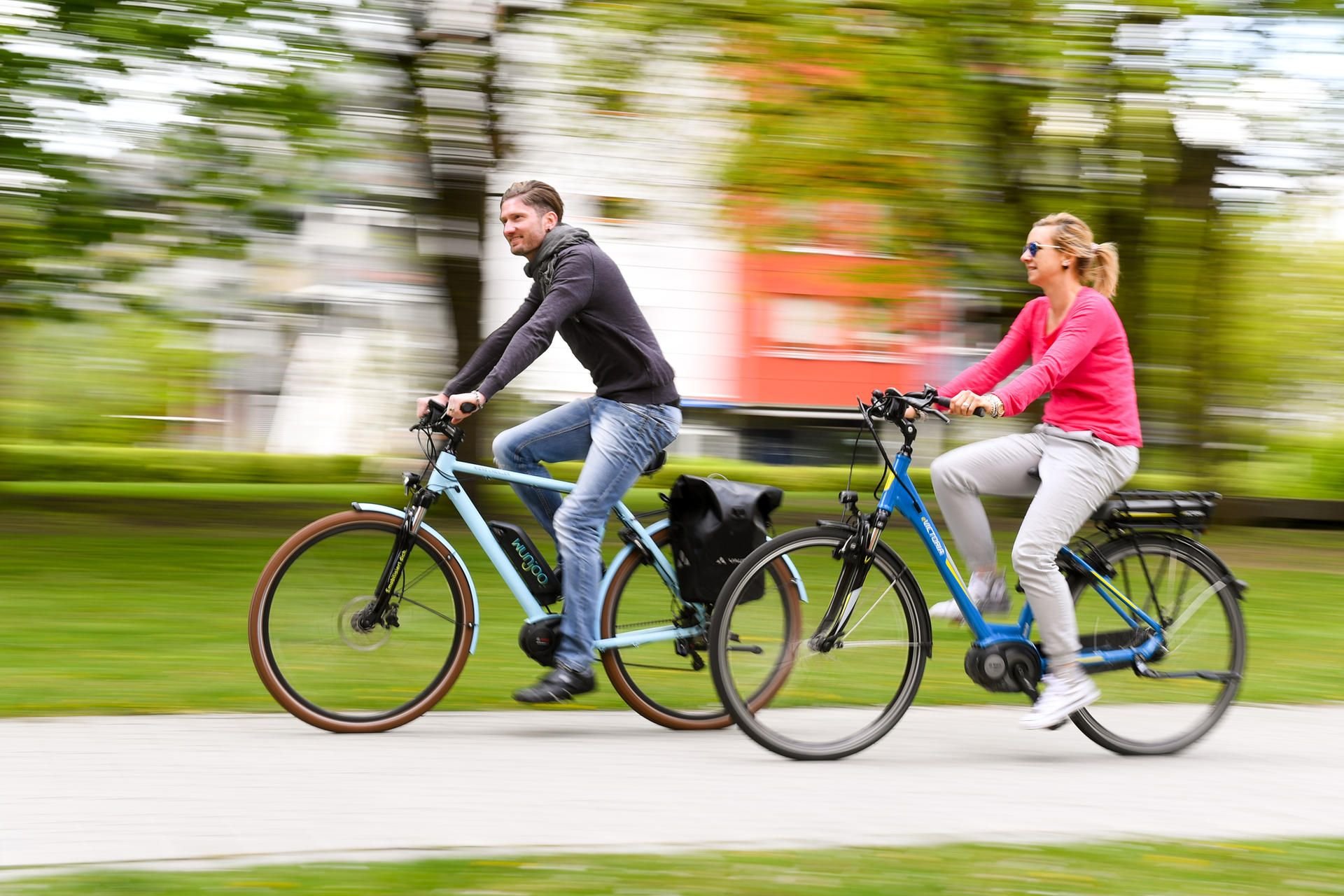 E-Bikes im Park