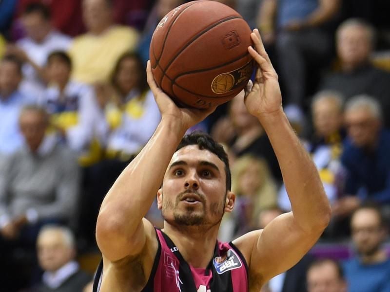 Anthony DiLeo hat seinen Vertrag bei den Telekom Baskets Bonn verlängert. Foto: Carmen Jaspersen