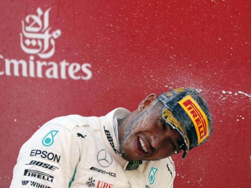 Gibt sich in Sachen Vertragsverlängerung entspannt: Mercedes-Pilot Lewis Hamilton. Foto: Manu Fernandez