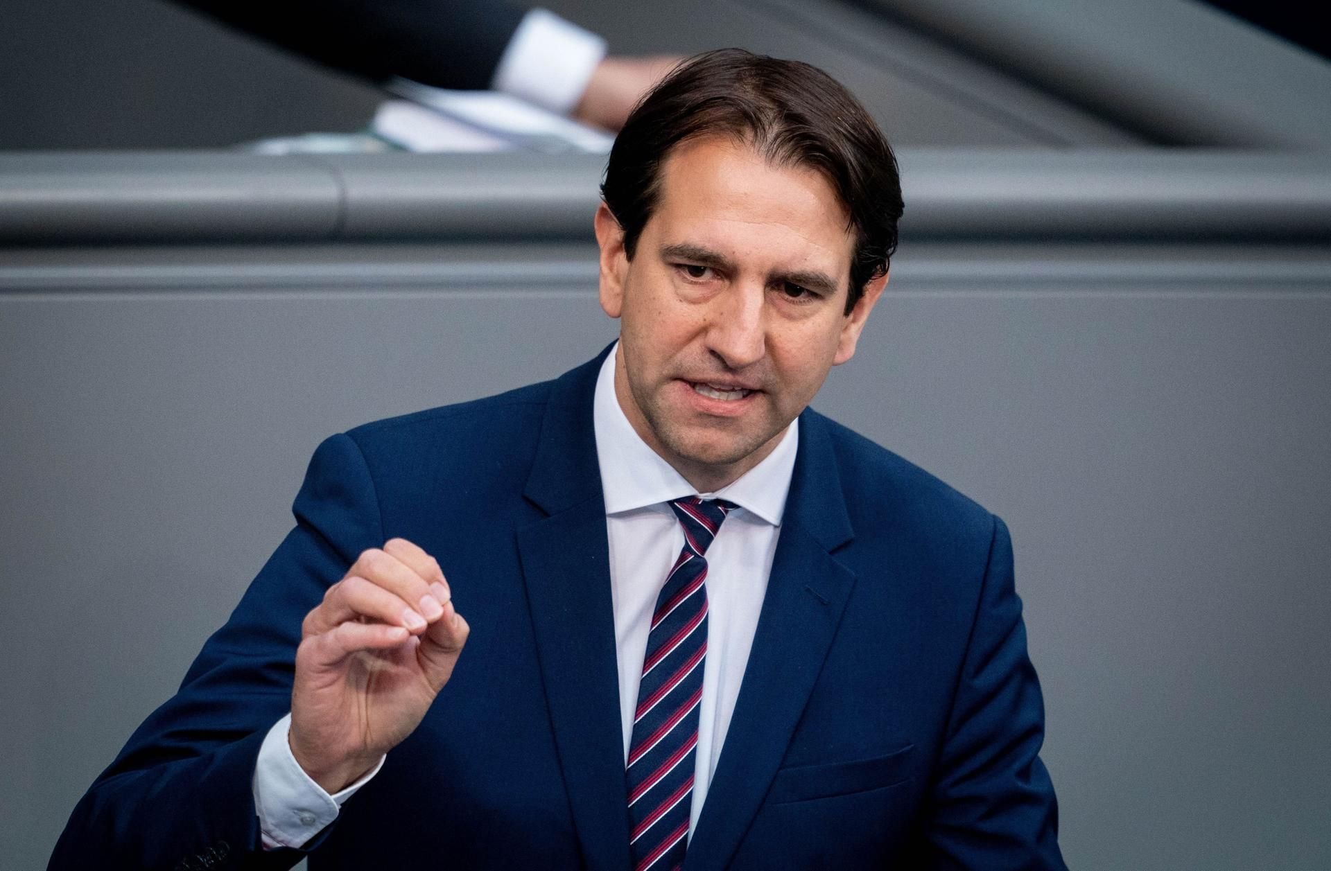 Unionsfraktionsvize Andreas Jung (CDU) spricht im Bundestag zum Cum-Ex-Skandal.