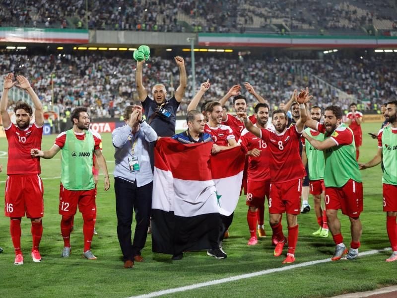 Träumen von der WM in Russland: Die Spieler der syrischen Nationalmannschaft nach dem 2:2 gegen den Iran. Foto: Keyvan Taher