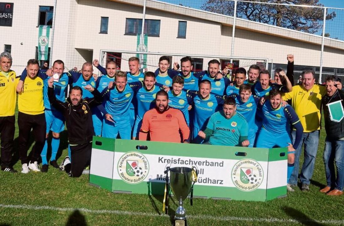 Romonta Stedten ist Kreispokalsieger der Saison 2019/20. Im Endspiel siegte die Elf 3:2 nach Verlängerung gegen Alemania Riestedt.