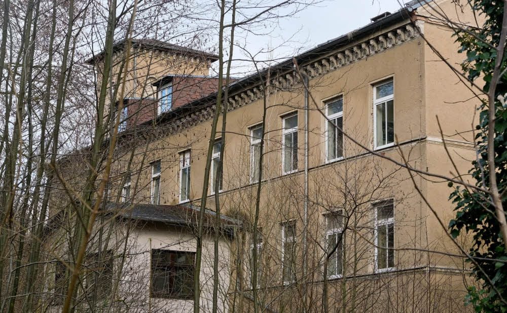 Seit 2002 steht das alte Rittergut leer. Zuletzt war es Behinderten-Wohnheim.