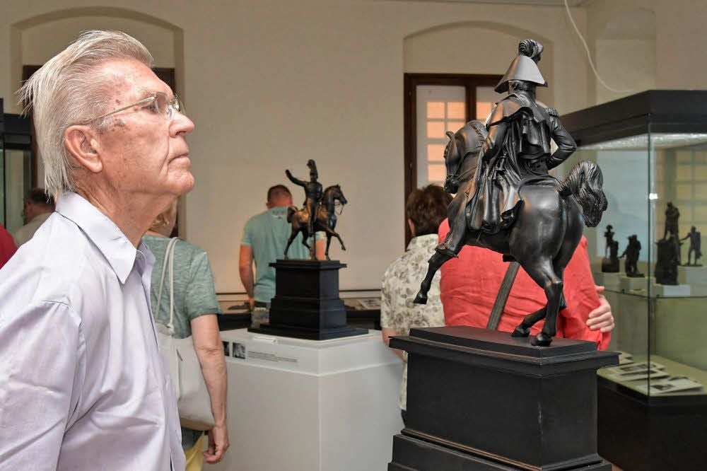 In der Königlich Preußischen Gießerei Gleiwitz wurden die Reiterstatuetten um 1830 gegossen.