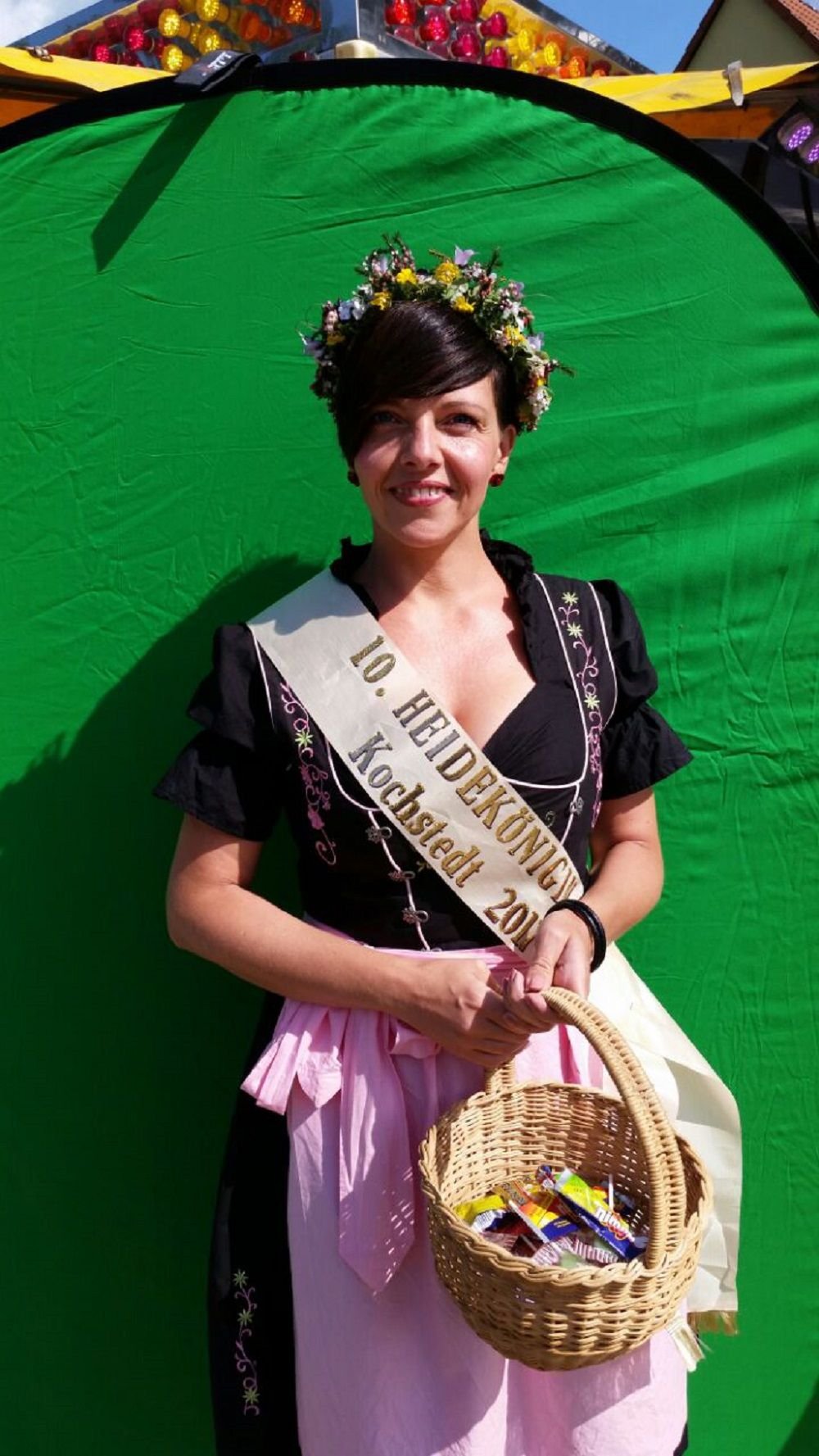 Sabine Koppeng in ihrer feschen Dienst-Kleidung.
