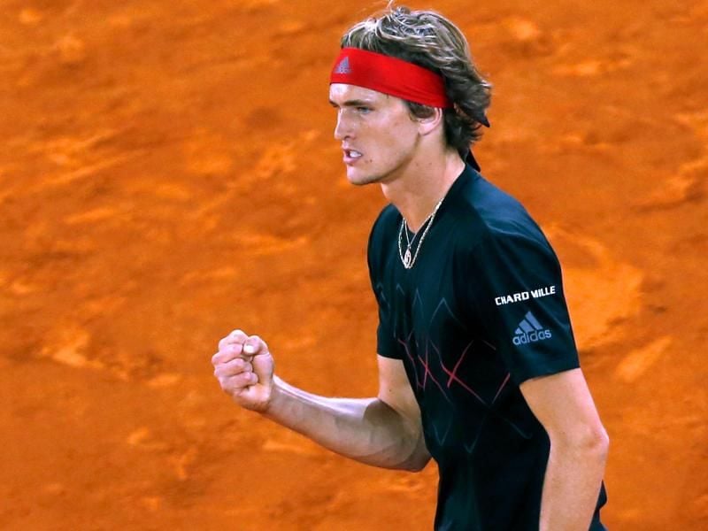 Alexander Zverev steht nach seinem Halbfinalerfolg im Finale des Tennisturniers von Madrid. Foto: Francisco Seco/AP