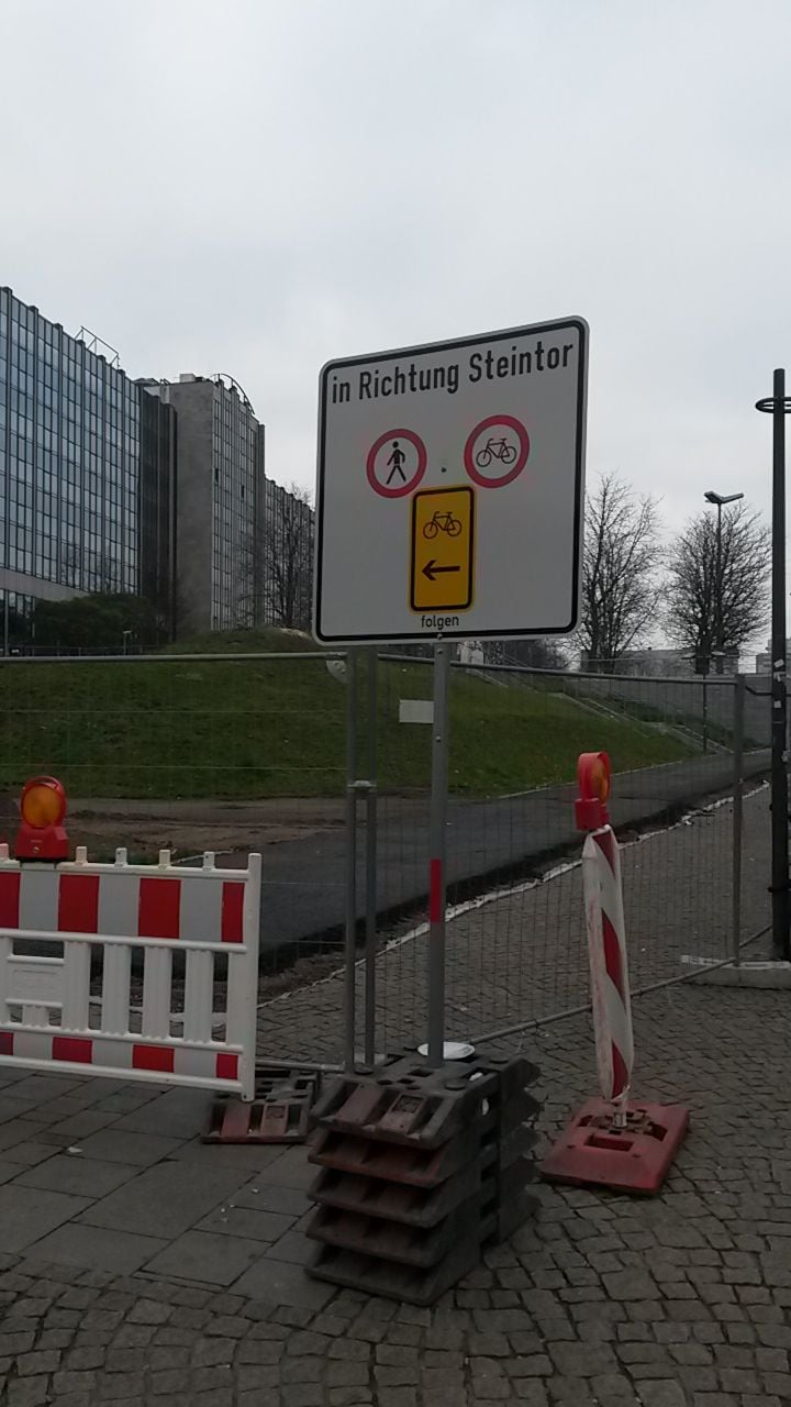 Baustelle am Riebeckplatz