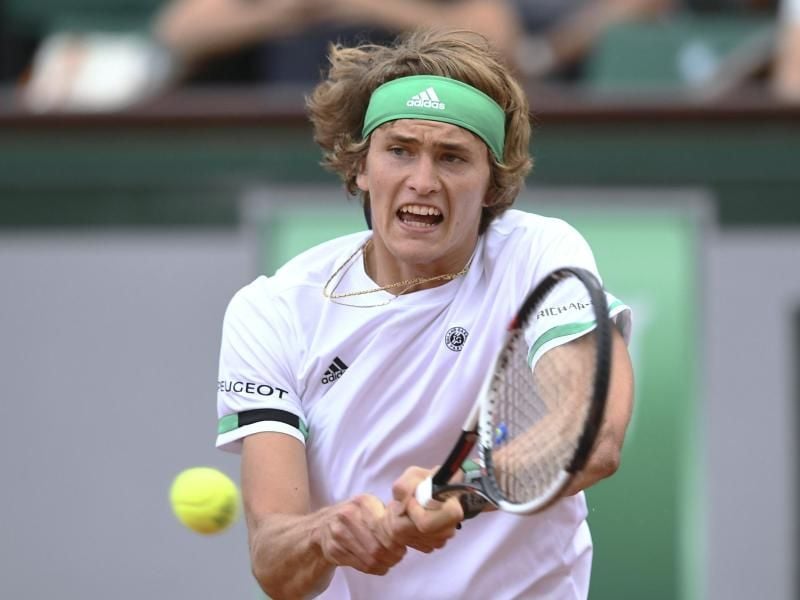 Alexander Zverev verlor gegen den Luxemburger Gilles Muller mit 6:7, (5:7), 2:6. Foto: Gabriel Bouys