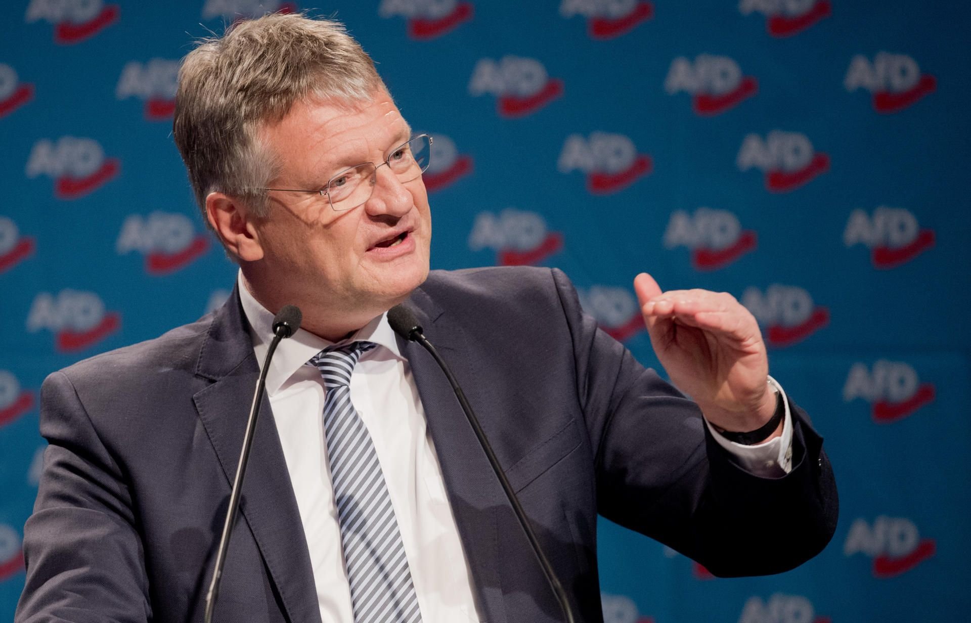 AfD-Bundesvorstzender Jörg Meuthen hat Angela Merkel in seiner Rede scharf kritisiert.