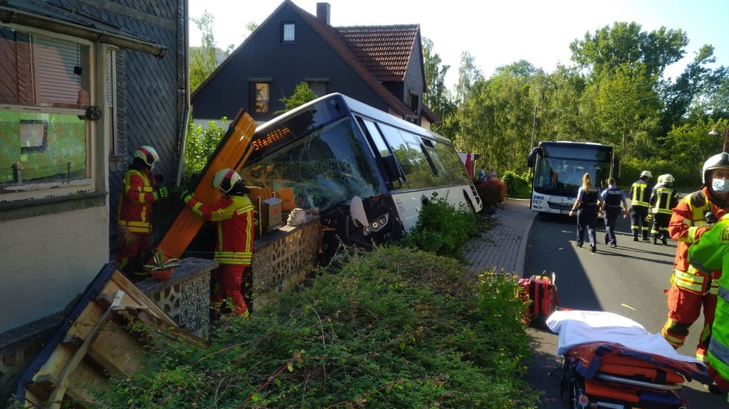 Zwei Verletzte, 60.000 Euro Schaden Zwei Verletzte, 60.000 Euro