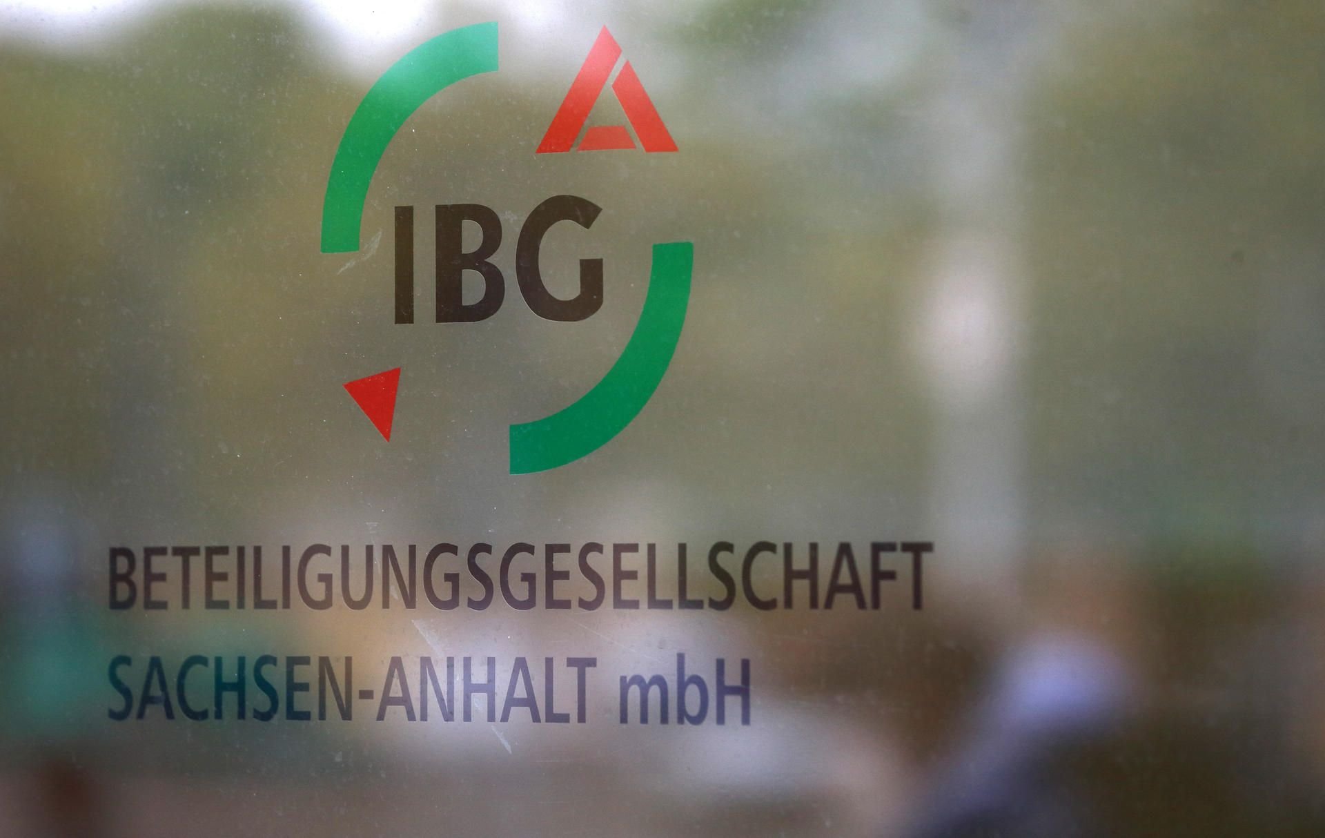Schild der IBG Beteiligungsgesellschaft mbH in Magdeburg