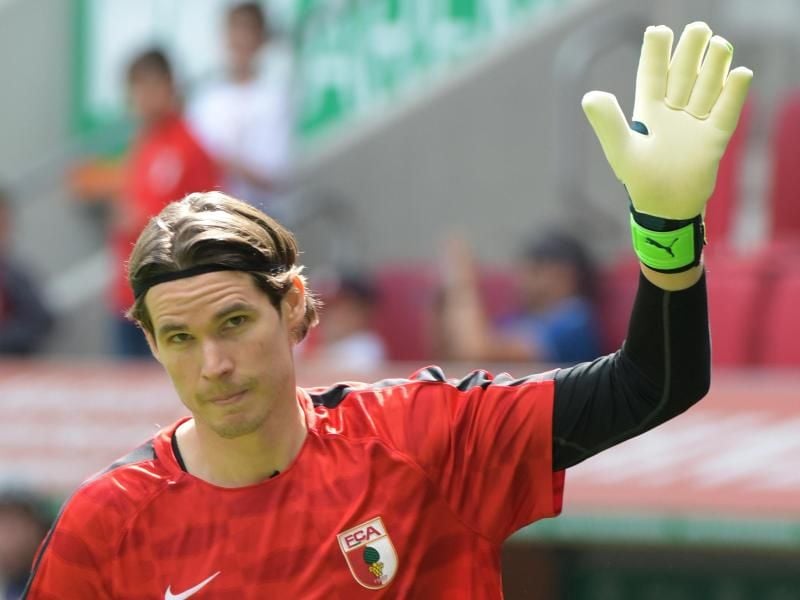 Fährt nicht mit der Schweiz zur WM nach Russland: Augsburg-Keeper Marwin Hitz. Foto: Stefan Puchner