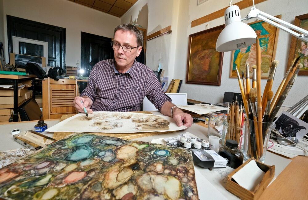 Steffen Christophel lud in sein Atelier ein und zeigte, wie er zeichnet.