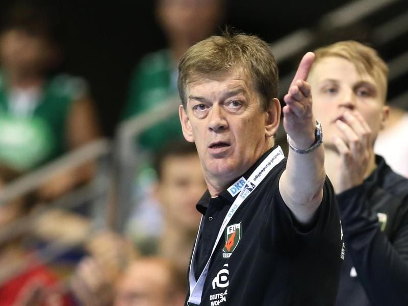 Das Team von Füchse-Trainer Velimir Petkovic verlor in letzter Sekunde mit 23:24 gegen Leipzig. Foto: Andreas Gora