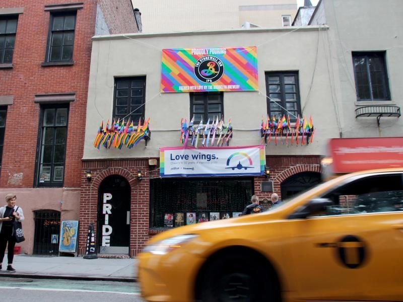Inzwischen legendär: das „Stonewall Inn” im Szene-Stadtteil Greenwich Village. Foto: Christina Horsten