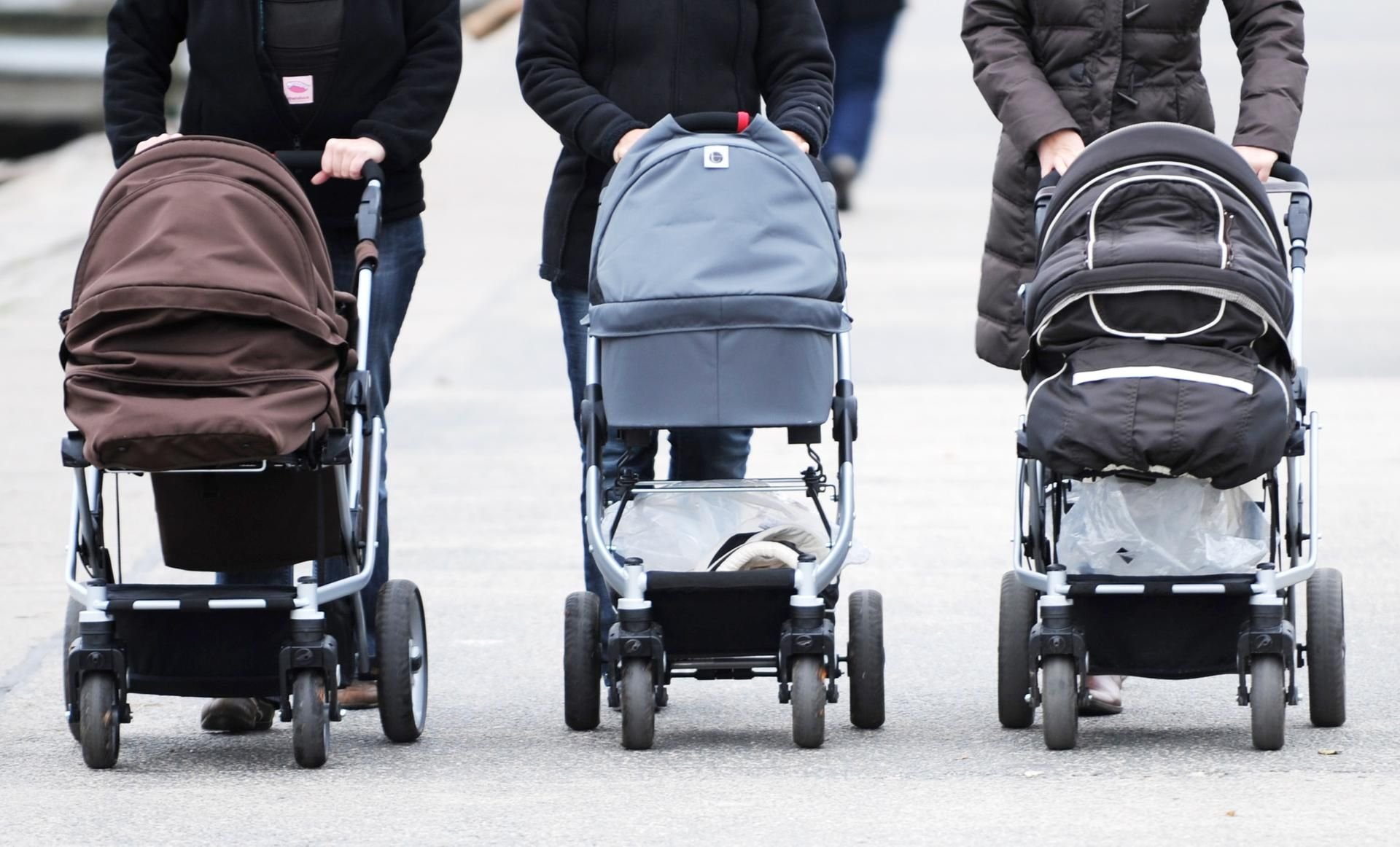 Viele Kinderwagen sind mit Schadstoffen belastet.