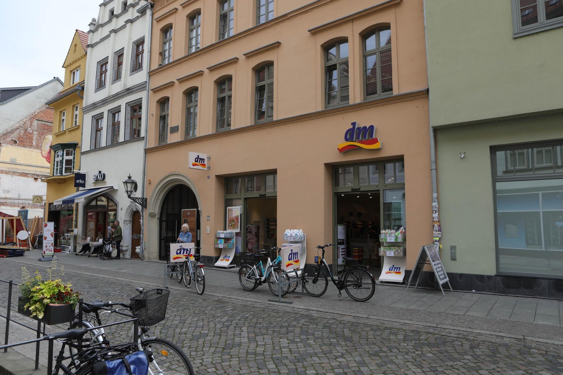Die dm-Filiale in der Collegienstraße will sich aus der Innenstadt zurückziehen.