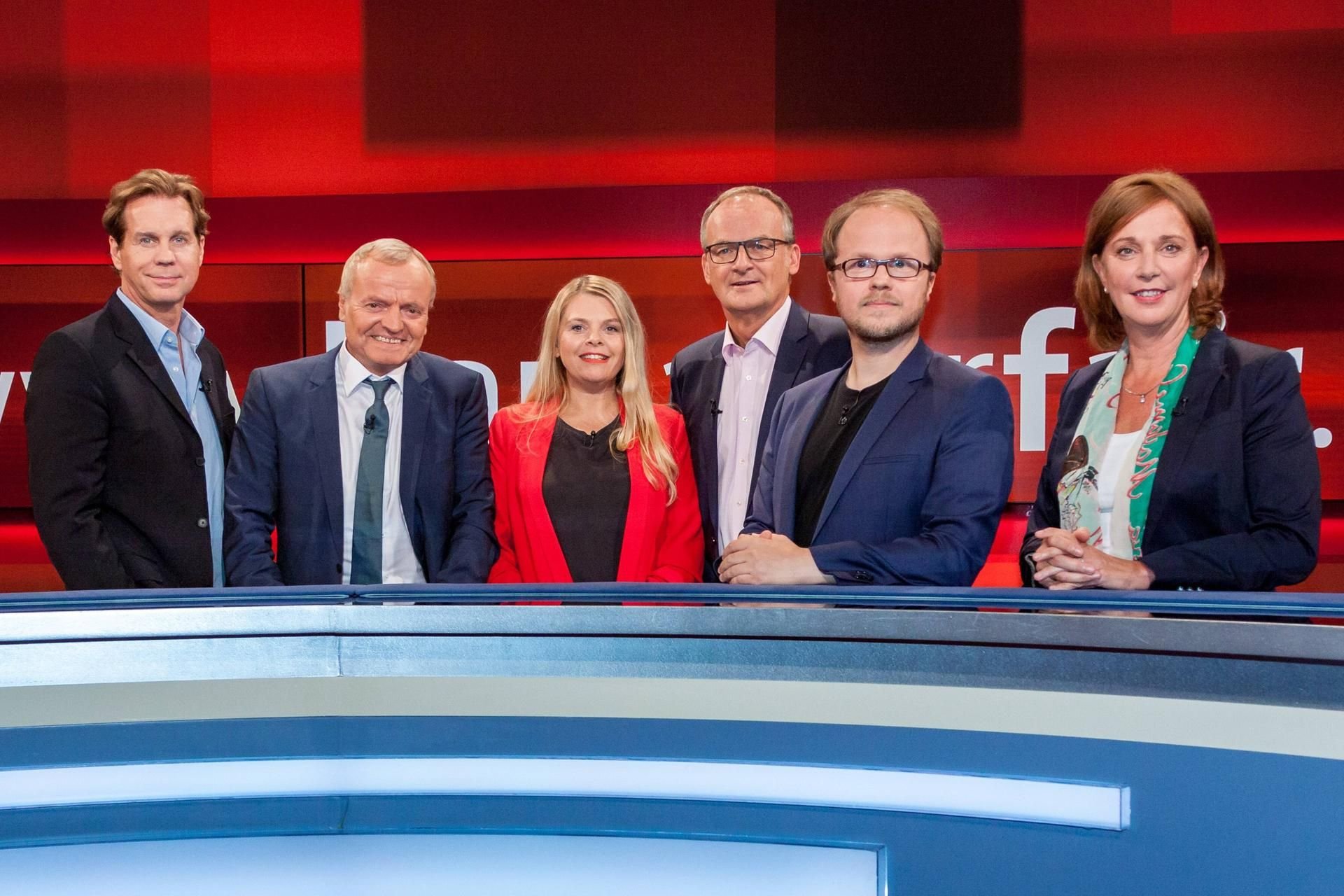 Thomas Heinze, Prof. Manfred Spitzer, Anne-Sophie Briest, Frank Plasberg, Jöran Muuß-Merholz und Yvonne Gebauer bei „Hart aber Fair am 10.09.2018 in Köln.