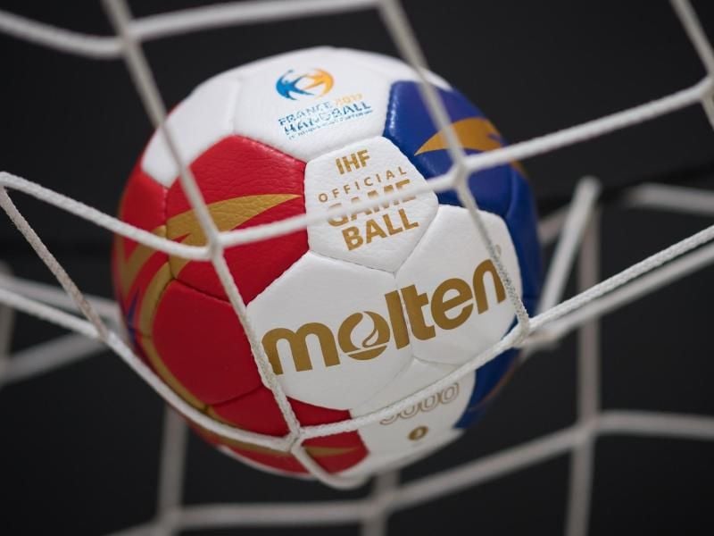 Handball-Fans können die WM-Spiele per Livestream im Internet mitverfolgen. Foto: Guido Kirchner
