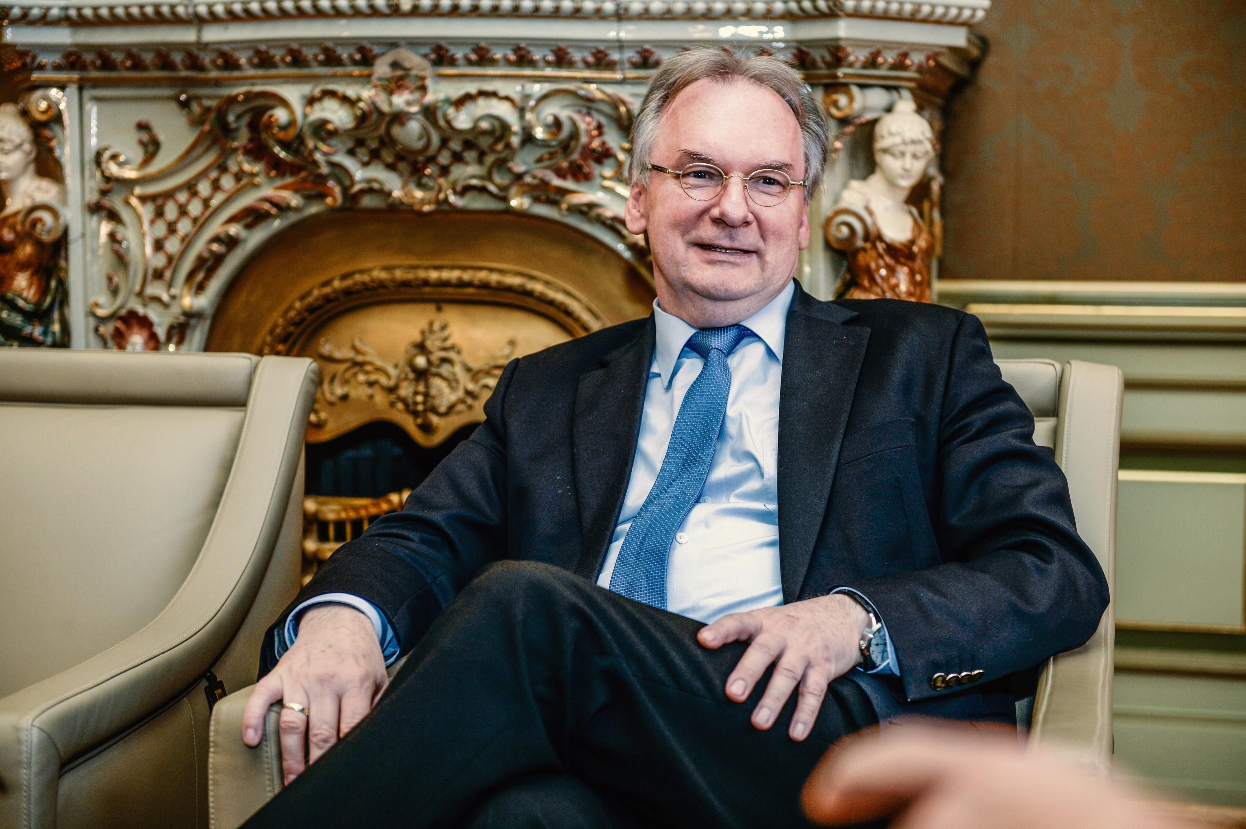 Reiner Haseloff beim Interview mit der MZ.