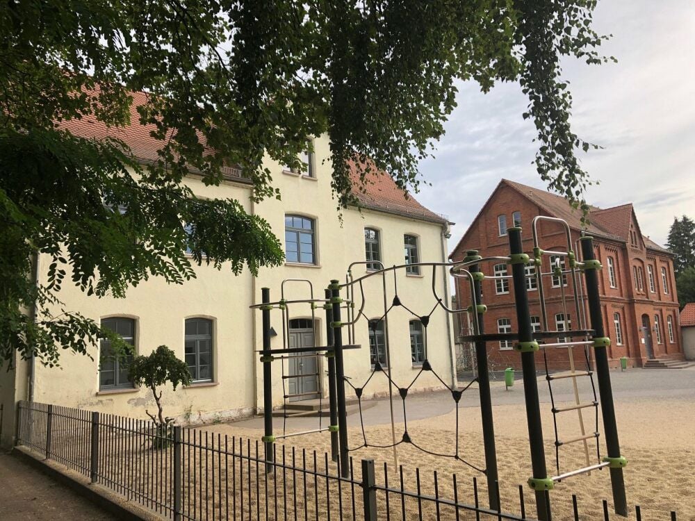 Die Grundschule am Steintor in Teuchern soll künftig Reinhard-Keiser-Schule heißen.
