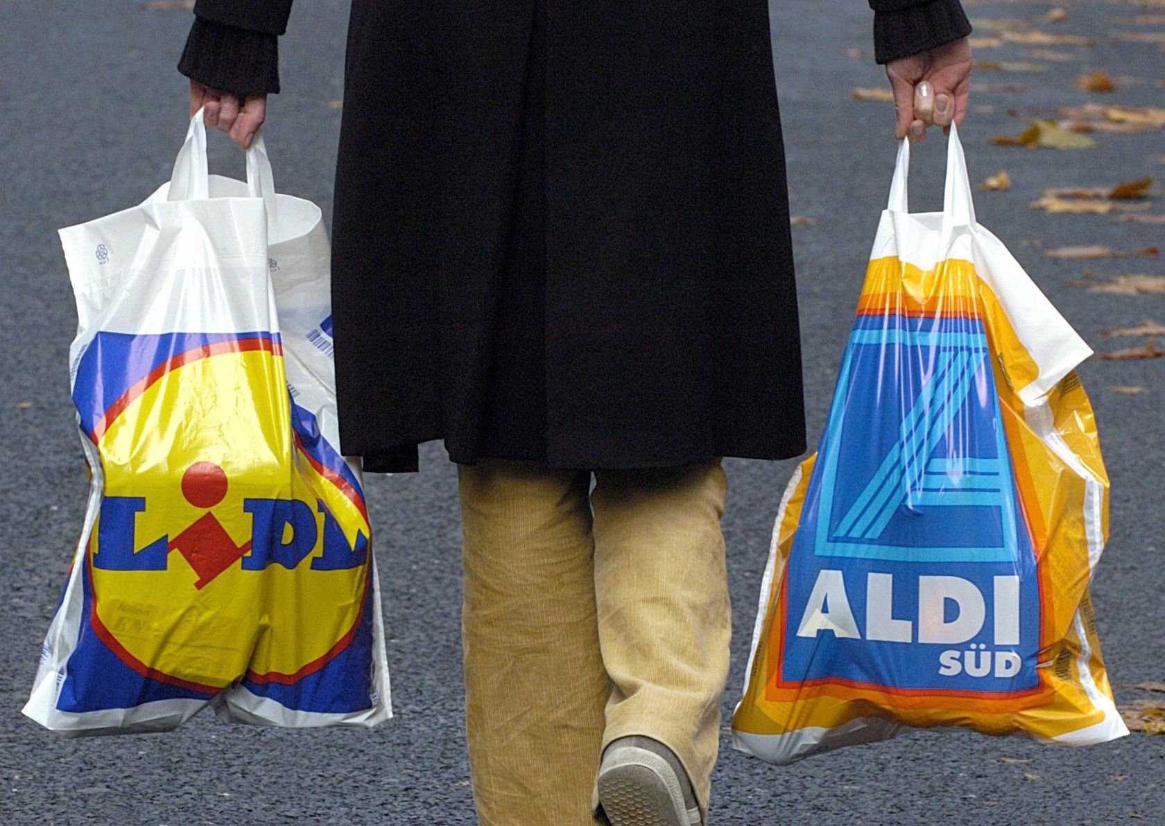 Aldi will in Zukunft keine Einwegtüten mehr anbieten.