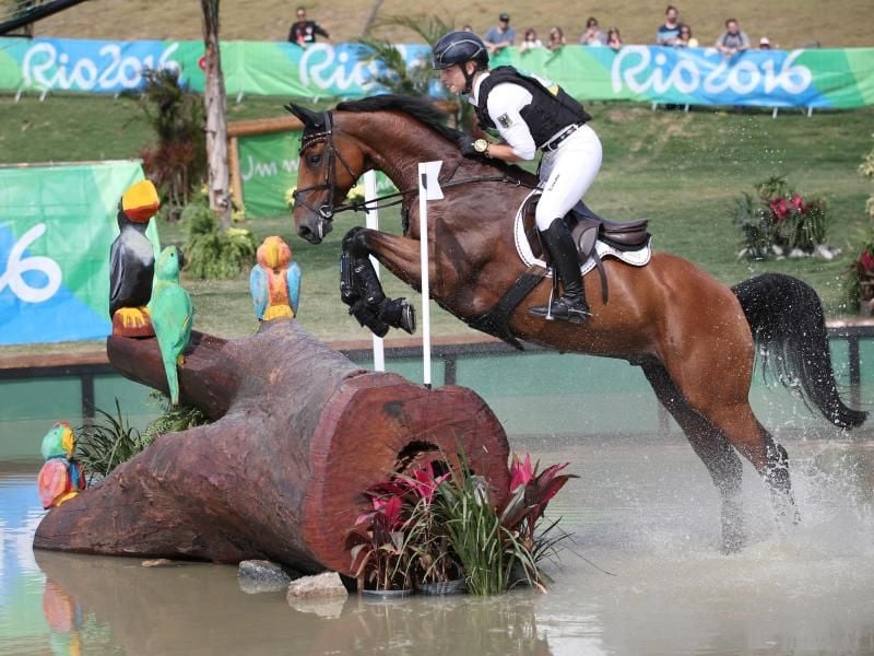 Julia Krajewski schied beim Geländeritt aus. Foto: Friso Gentsch