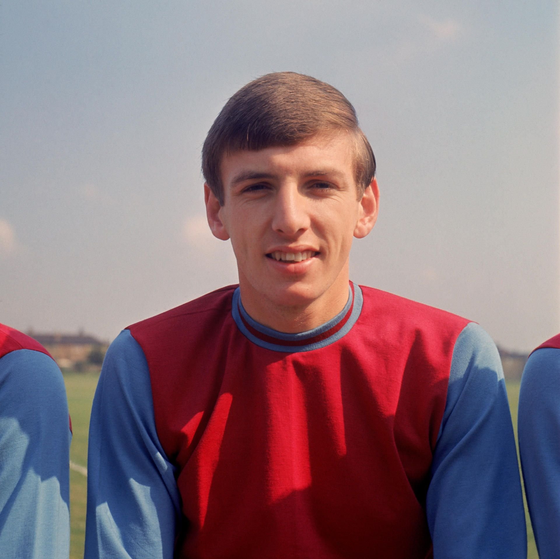 Martin Peters im Trikot von West Ham United. Der britische Fußballspieler starb am 21.12.2019 im Alter von 76 Jahren.