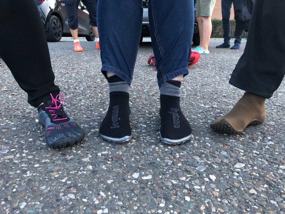 Zeigt her eure Füße... Die erste Wanderung des Harzklub-Zweigvereins Bad Suderode in diesem Jahr war eine Barfußschuh-Nachtwanderung.