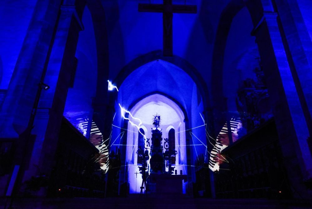 Bei einer Lichtshow Samstagnacht konnten Besucher den Merseburger Dom ganz neu entdecken.