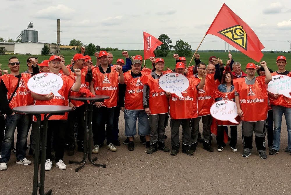 Etliche Mitarbeiter beteiligten sich an der Arbeitsniederlegung bei Sosta in Könnern.