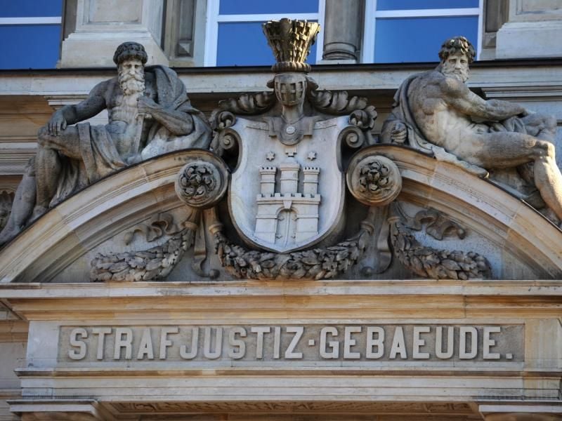 Das Strafjustizgebäude mit dem Landgericht in Hamburg. Foto: Christian Charisius/Archiv