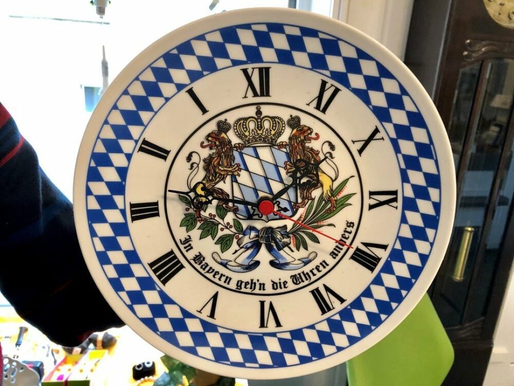 Diese Uhr läuft rückwärts, da ist das Umstellen schwierig.