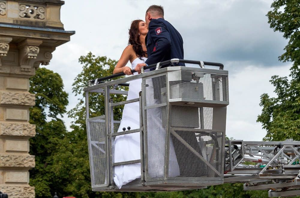 Hochzeit auf der Feuerleiter